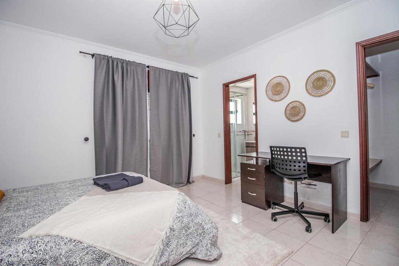 Charming Private Rooms In An Apartment A2 Penha - FAO Exteriér fotografie